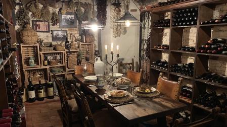 Bodega del restaurante Venta de Aires, el más antiguo de Castilla-La Mancha