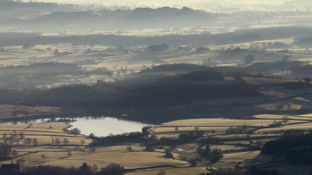 Vista de la llanura de Arroux, donde probablemente tuvo lugar la batalla contra kos Helvecios, desde el oppidum de Bibracte