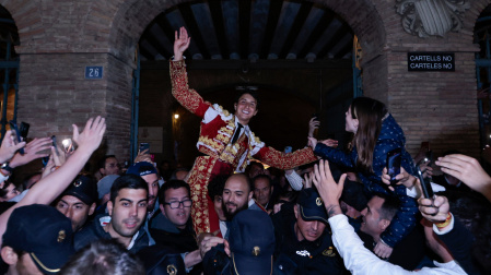 Corrida de toros de la Feria de Fallas, con toros de Jandilla y Vegahermosa para José María Manzanares, Talavante y Roca Rey.