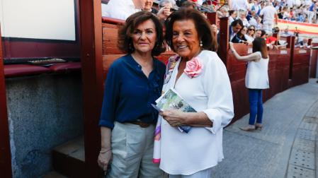 Carmen Calvo y Pilar González del Valle