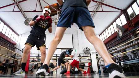 Clases de boxeo en el club deportivo, José Valenciano.© Jesús G. Feria.