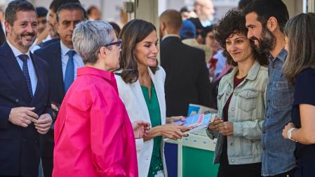 La reina Letizia inaugura la 83 edición de la Feria del Libro, que permanecerá abierta hasta el 16 de junio en