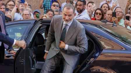 El Rey Felipe VI llega a Las Ventas entre vítores y aplausos