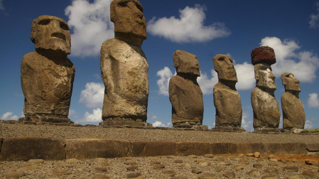 No hubo ecocidio ni superpoblación en Rapa Nui