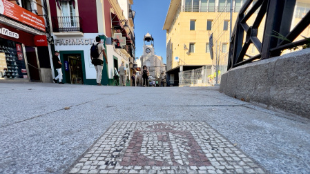 Placas que señalizan el Via Martyrum de Santa Eulalia en Mérida