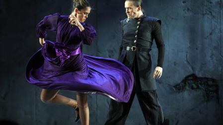 Patricia Guerrero y Alfonso Losa, como Mariana Pineda y Pedrosa, en la obra del Ballet