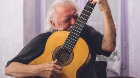 Peter Pérez explica en este documental su particular relación con el flamenco