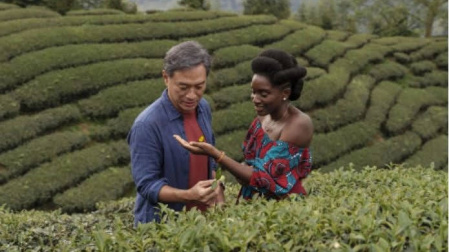 Un fotograma de "Té negro"