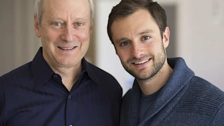 Michael y Adam Sandel 