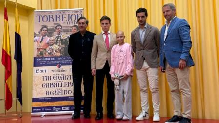 Torrejón se viste de solidaridad en una corrida benéfica por el cáncer infantil