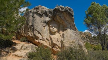 'Ruta de las Caras' de Buendía (Cuenca)