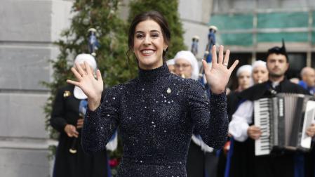 Carolina Marín, con un vestido azul noche en los Premios Princesa de Asturias 2024