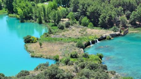 Barrera tobácea que separa las lagunas Redondilla y Lengua