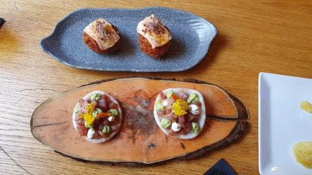 Tapas en el restaurante coctelería 'Barrio' en Toledo