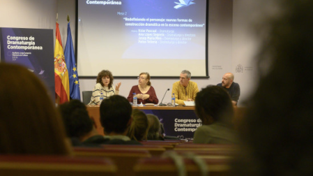 Mesa redonda 'Redefiniendo el personaje: nuevas formas de construcción dramática en la escena contemporánea''