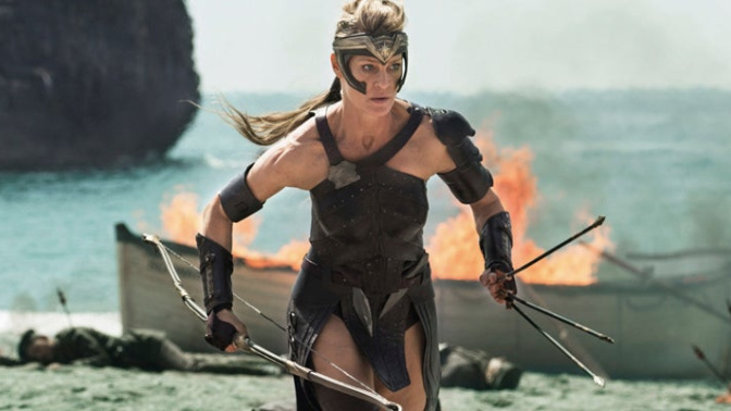 La actriz encarnando el papel de Antiope