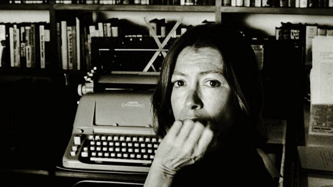 La escritora Joan Didion