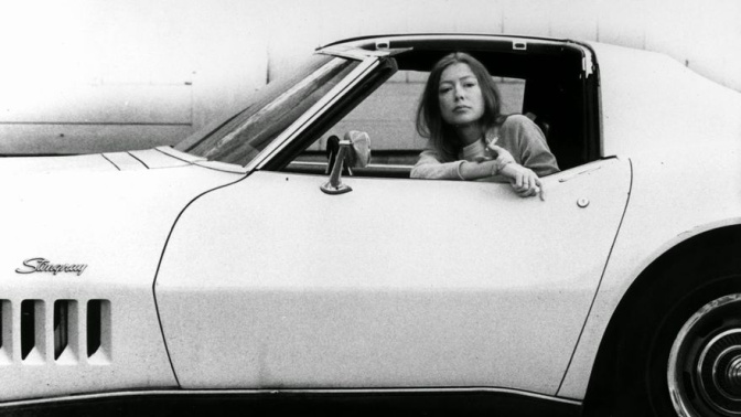 Joan Didion retratada por Julian Wasser en 1972