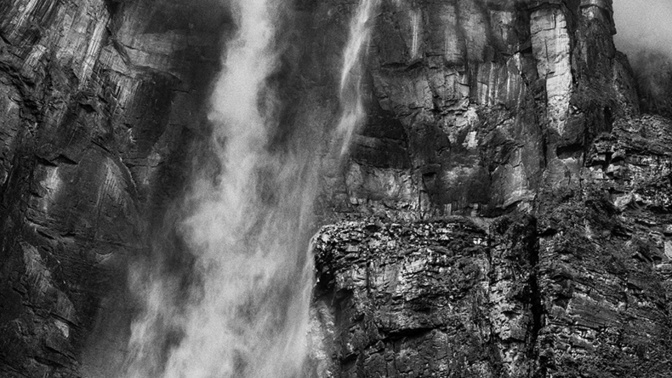 Cascada tomada por Sebastião Salgado