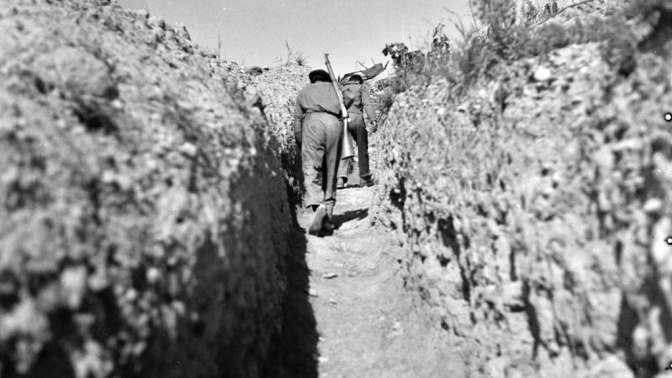 Fotografía tomada por Kati Horna en el Frente de Aragón, 1937