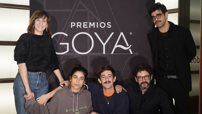 Los nominados a los Goya a mejor interpretación protagonista, con la participación de Manolo Solo ('Cerrar los ojos'), Malena Alterio ('Que nadie duerma'), Enric Auquer ('El maestro que prometió el mar'), Carolina Yuste ('Saben aquell'), David Verdaguer ('Saben aquell')