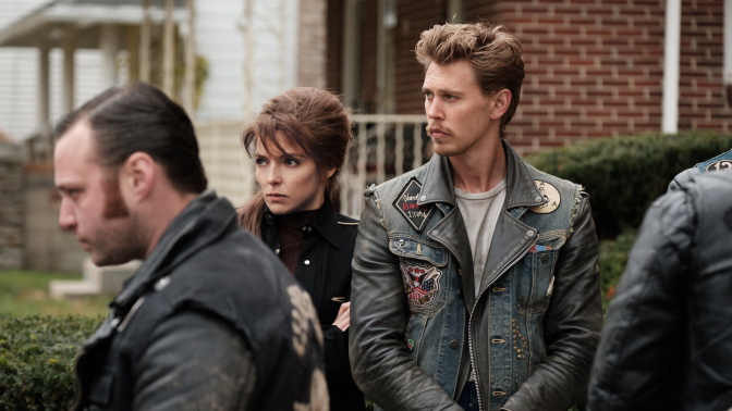 Jodie Comer y Austin Butler en "Bikeriders"