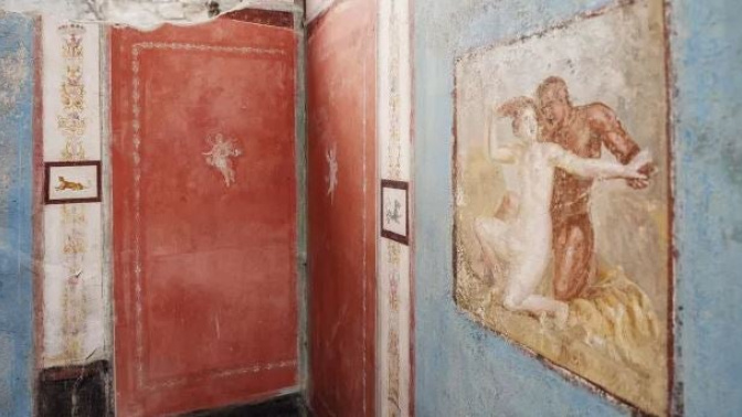 Los frescos mitológicos hallados en el interior de una estancia en Pompeya