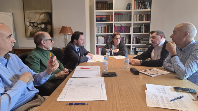 Reunión mantenida por el proyecto de canalización en el arroyo de La Degollada en Cobisa (Toledo)